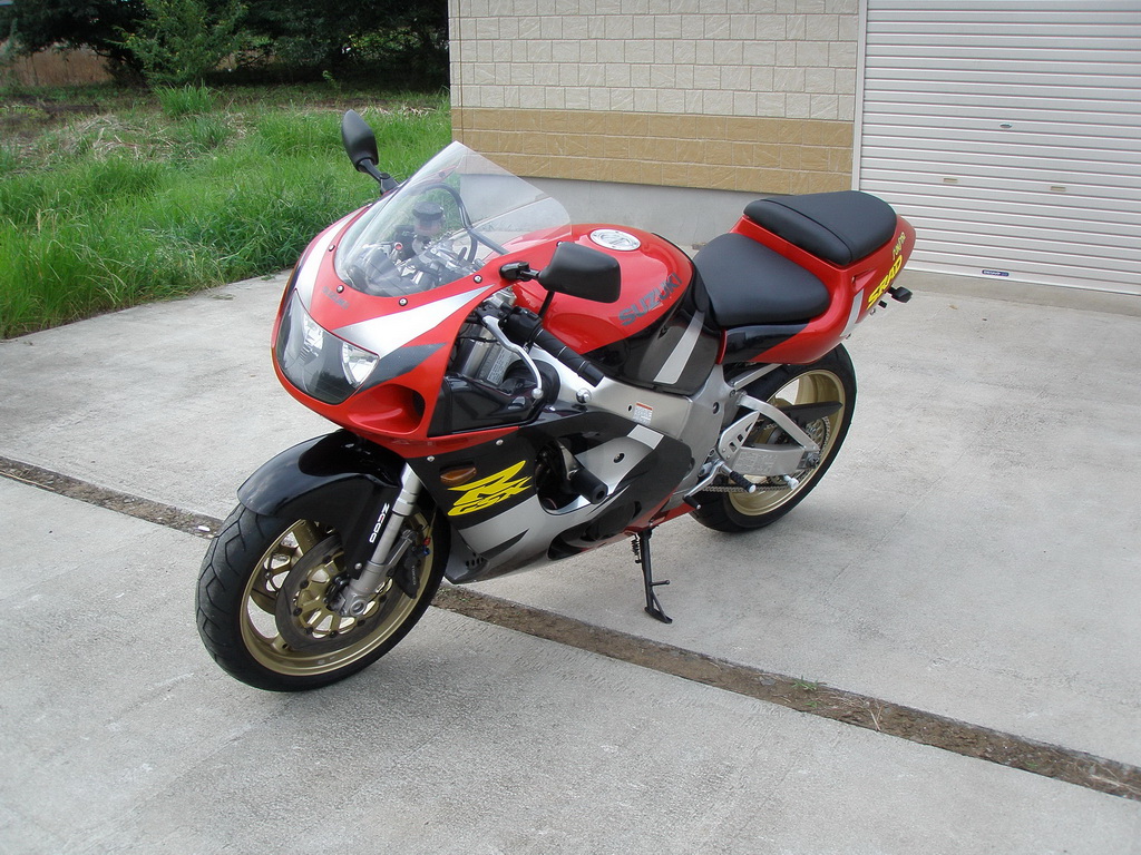 Купить мотоцикл Suzuki GSX-R750 1998 фото 11